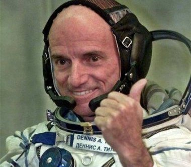 Illustration for article titled How Dennis Tito could send humans to Mars and back by 2020